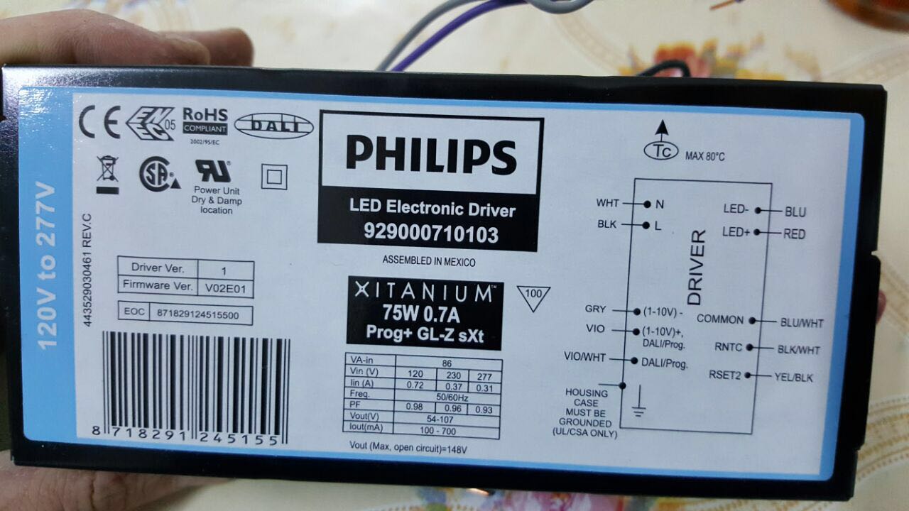 PHILIPS XITANIUM 75W.0,7A. PROG.